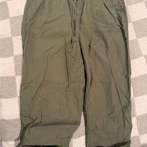 Women’s Lane Bryant Olive Green Capri Pant